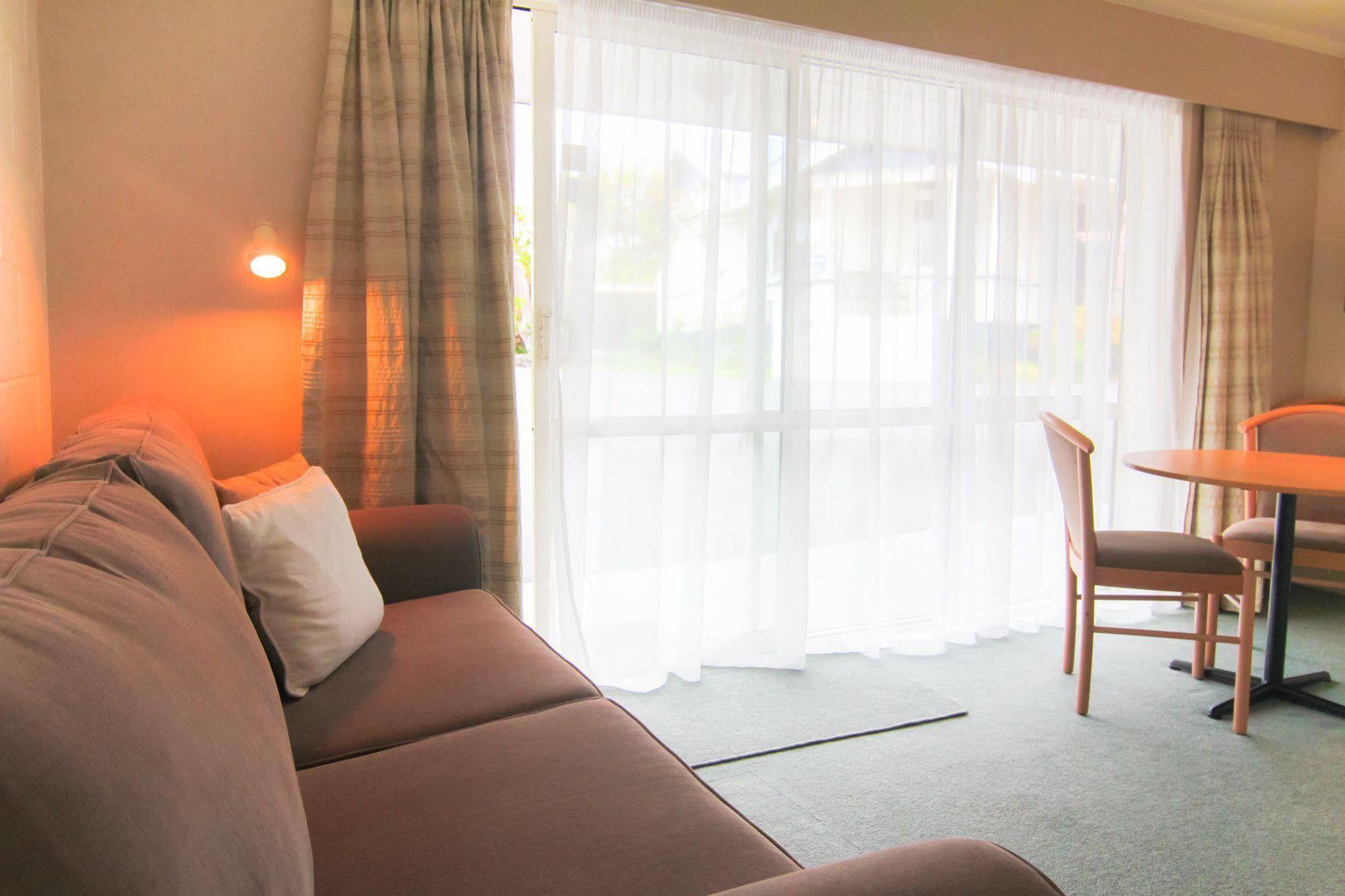 Broadway Lodge Motel Stratford Exteriör bild